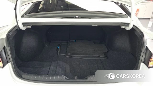 Hyundai Avante Hybrid (CN7) id 3915976 из Кореи 11