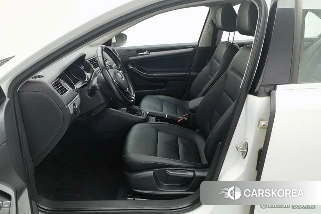 Volkswagen Sagitar id 4211238 из Китая 11