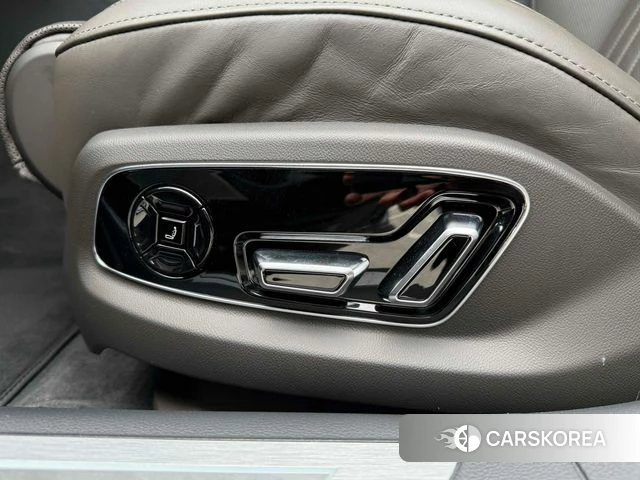 Audi A8 (D5) id 4280619 из Кореи 11