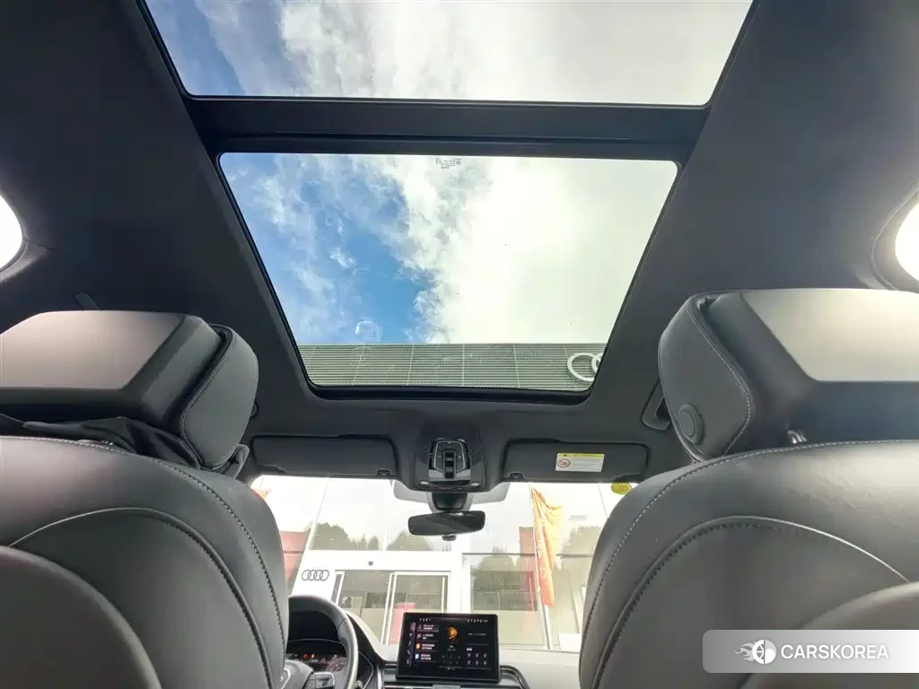 Audi Q5L id 4559805 из Китая 12