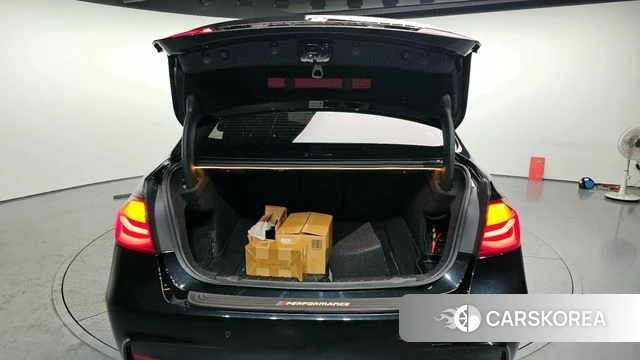 BMW 3 Series (F30) id 3814232 из Кореи 11