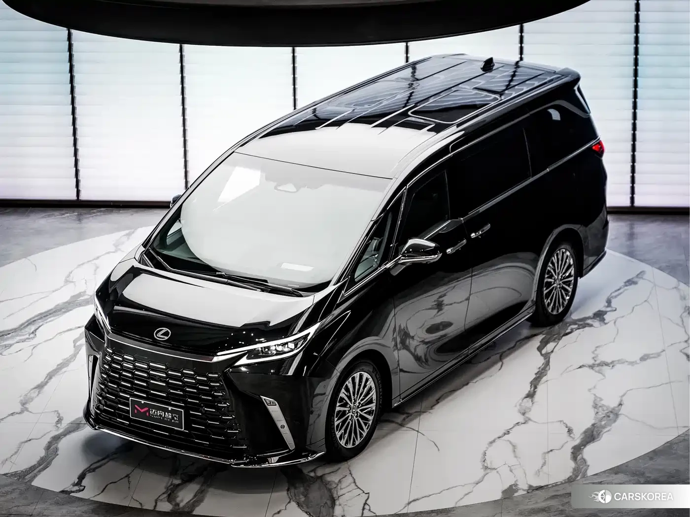 Lexus LM id 4679737 из Китая 11