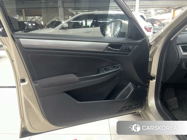 Volkswagen Bora id 4258262 из Китая 11