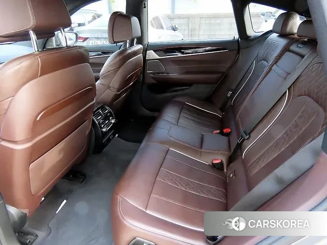 BMW 6 Series GT (G32) id 3378043 из Кореи 11