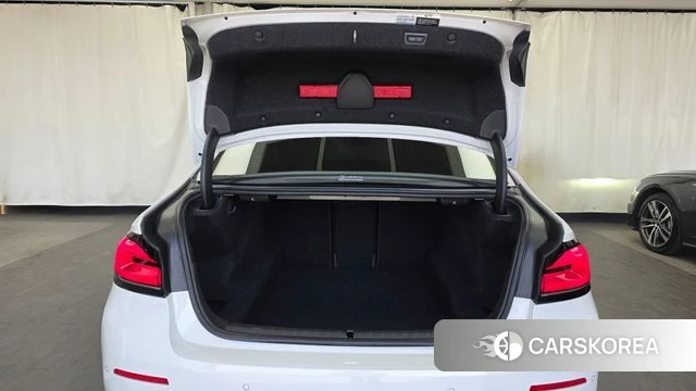 BMW 5 Series (G30) id 3953277 из Кореи 11