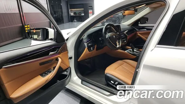 BMW 5 Series (G30) id 2699902 из Кореи 11