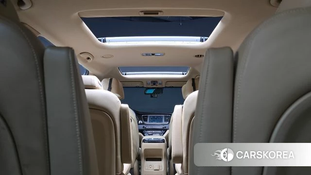 Kia The New Carnival id 3937072 из Кореи 11