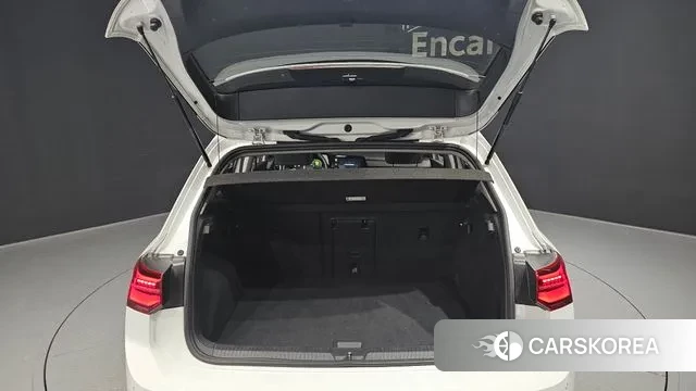 Volkswagen Golf 8th Generation id 3777443 из Кореи 11