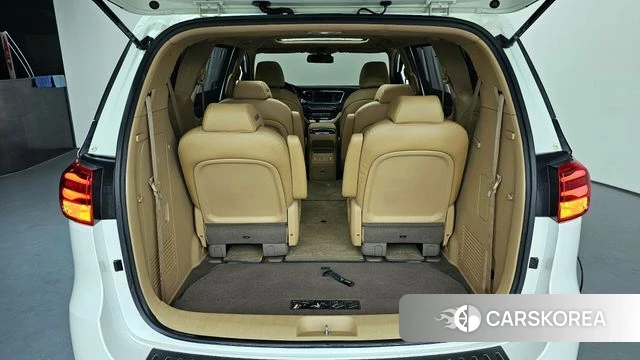 Kia The New Carnival id 4356531 из Кореи 11