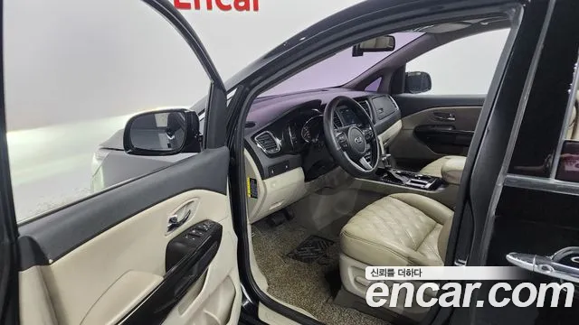 Kia The New Carnival id 2764454 из Кореи 11