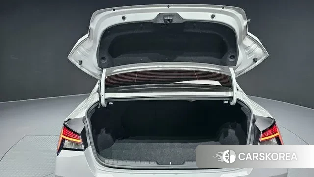 Hyundai Avante Hybrid (CN7) id 3273984 из Кореи 11