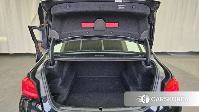 BMW 5 Series (G30) id 3801687 из Кореи 11