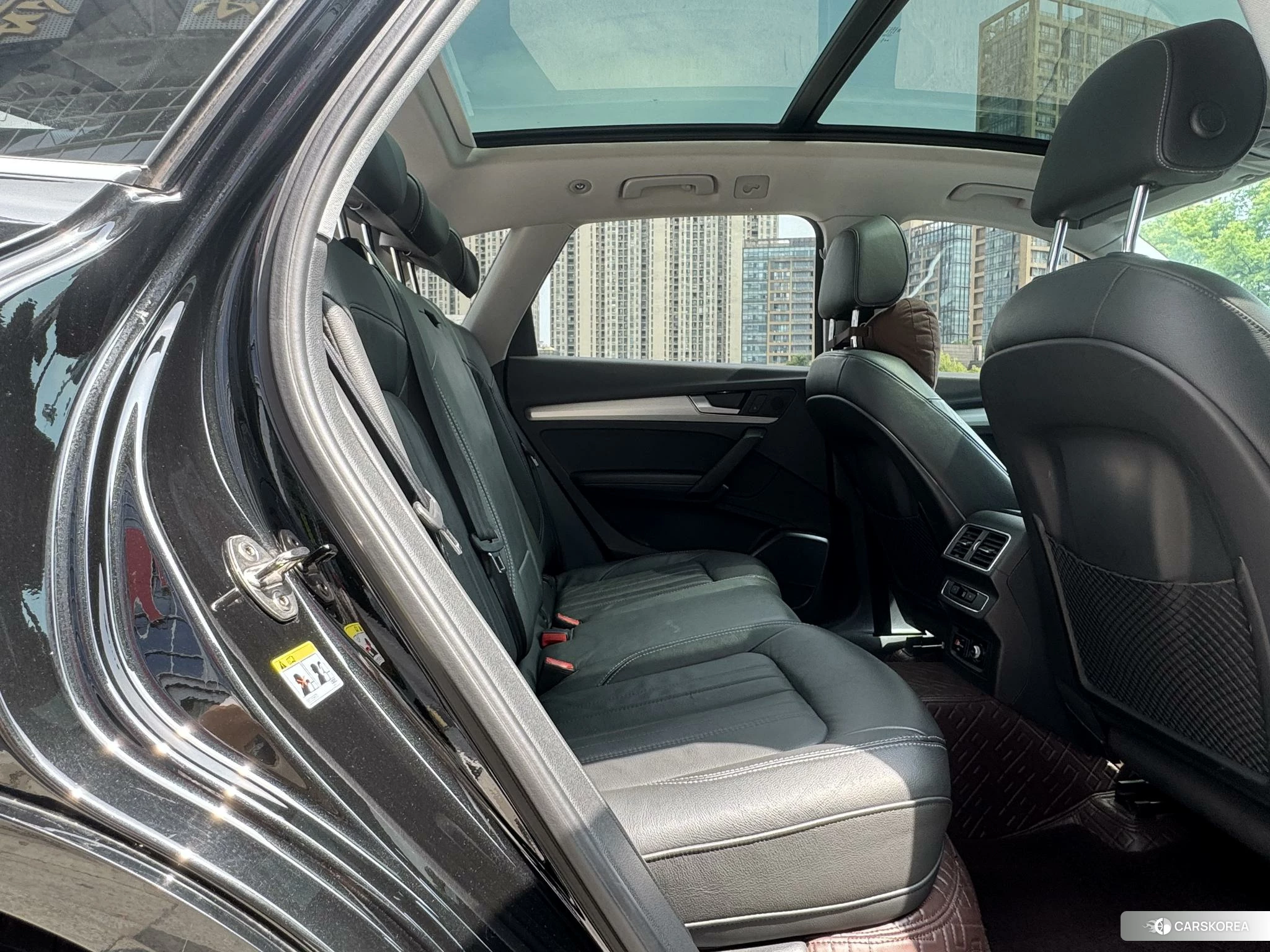 Audi Q5L id 4419060 из Китая 11