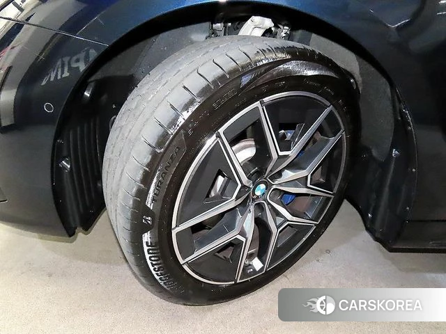 BMW 5 Series (G60) id 4644795 из Кореи 11