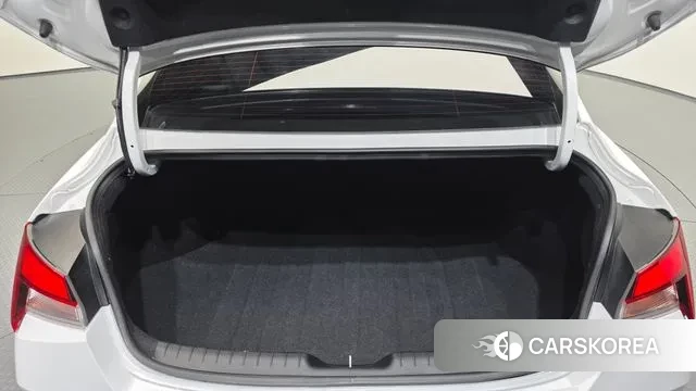 Hyundai Avante Hybrid (CN7) id 3389200 из Кореи 11