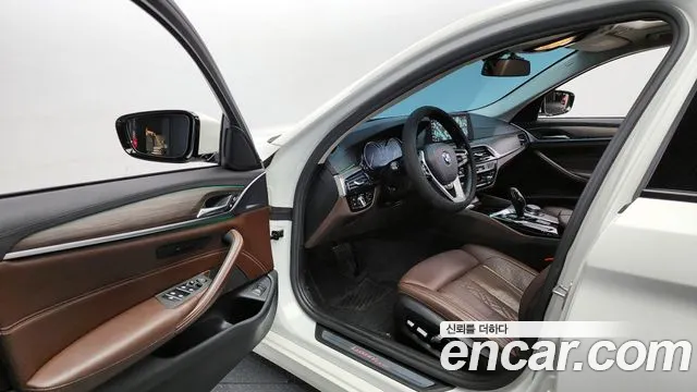 BMW 5 Series (G30) id 2699893 из Кореи 11