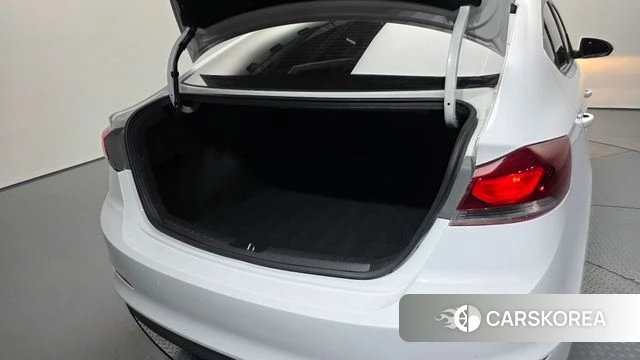 Hyundai Avante AD id 4180736 из Кореи 11