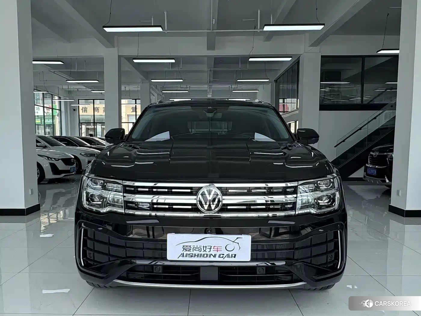 Volkswagen Touareg id 4655050 из Китая 11