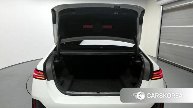 BMW 5 Series (G60) id 4360400 из Кореи 11