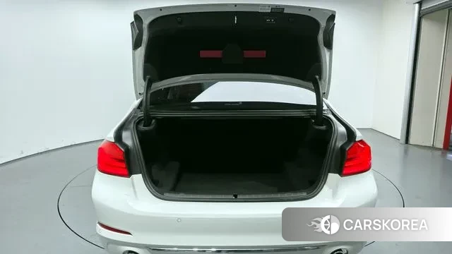 BMW 5 Series (G30) id 3284935 из Кореи 11