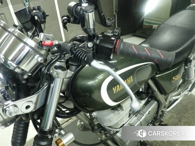 Yamaha SR 400 id 3945389 из Японии 11