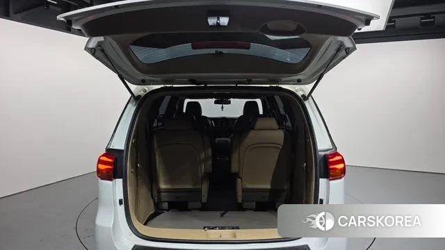 Kia The New Carnival id 3601988 из Кореи 11