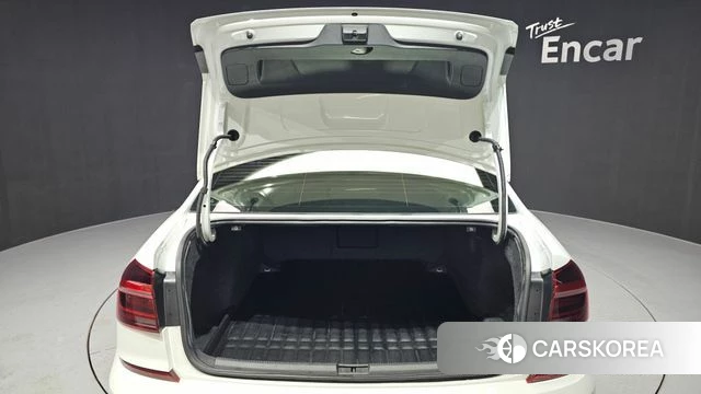 Volkswagen The New Passat id 3829164 из Кореи 11