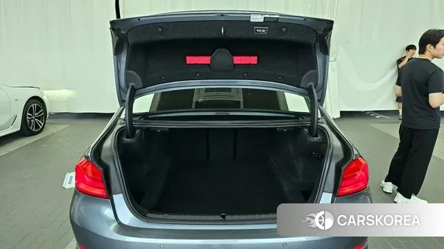 BMW 5 Series (G30) id 3060023 из Кореи 11