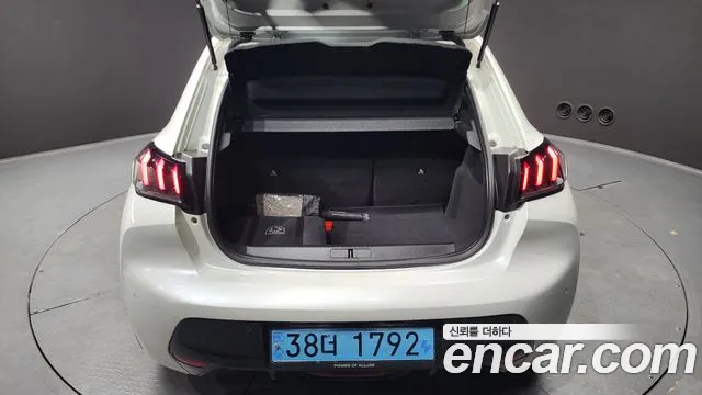 Peugeot e-208 second Generation id 2800626 из Кореи 11