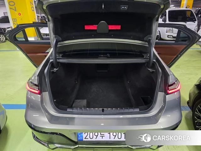 BMW 7 Series (G70) id 3922086 из Кореи 11