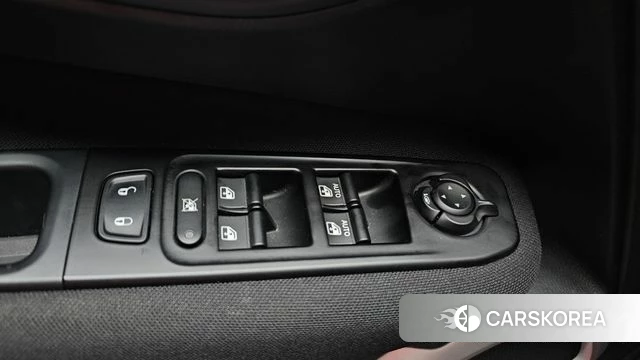Jeep Renegade id 4573313 из Кореи 11