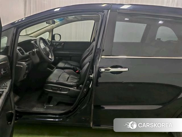 Honda Odyssey id 4219831 из Китая 11
