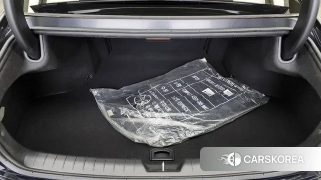 Hyundai Grandeur (GN7) id 3031841 из Кореи 11