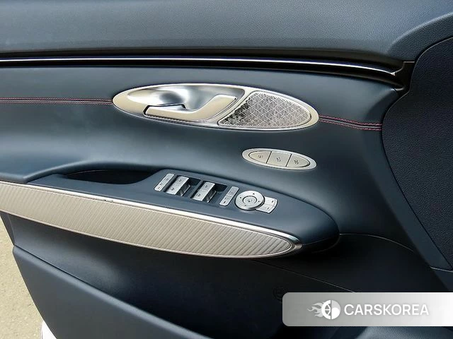Genesis GV70 id 4303968 из Кореи 11