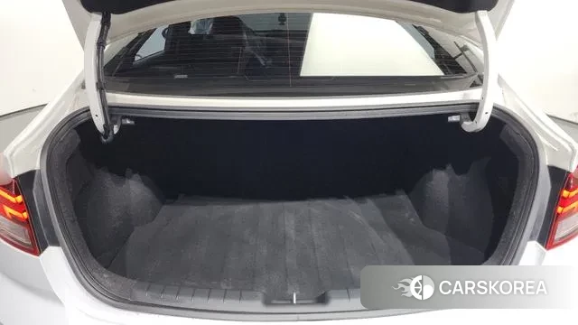 Hyundai The New Avante AD id 3150149 из Кореи 11