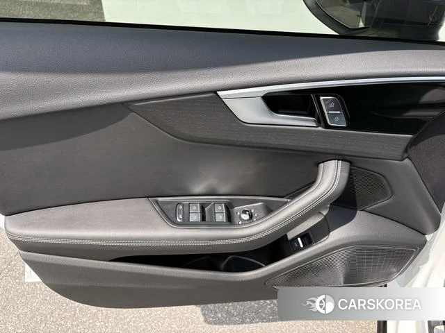 Audi A4L id 4261739 из Китая 11