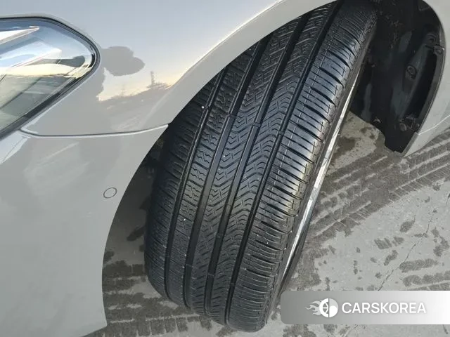 BMW 5 Series (G30) id 3448117 из Кореи 11