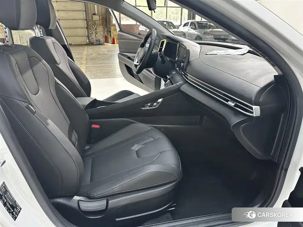 Hyundai Elantra id 4545969 из Китая 11