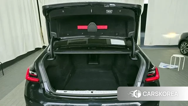 BMW 7 Series (G11) id 3772508 из Кореи 11