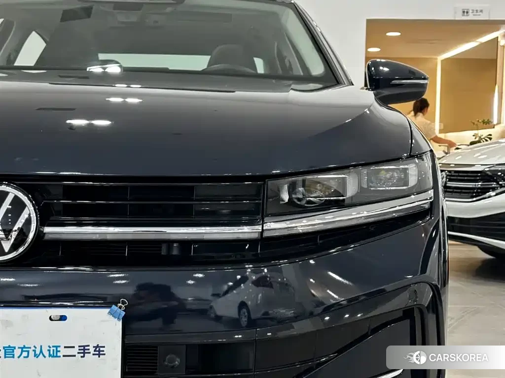 Volkswagen Magotan id 4622332 из Китая 11