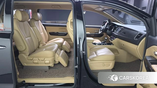 Kia The New Carnival id 3801784 из Кореи 11