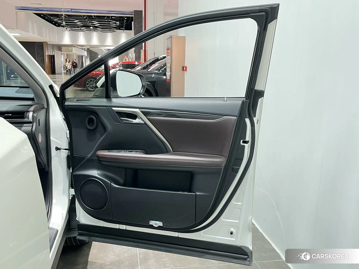 Lexus RX id 4485375 из Китая 11