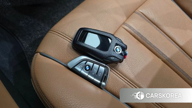 BMW 5 Series (G30) id 4447233 из Кореи 11