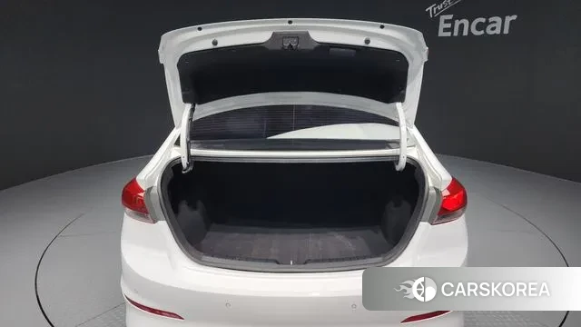 Hyundai Avante AD id 3593368 из Кореи 11