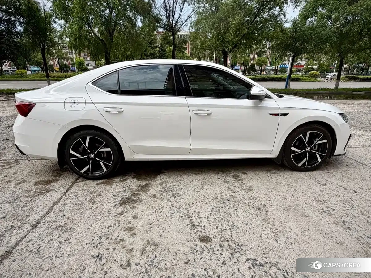 Skoda Octavia id 4545663 из Китая 11