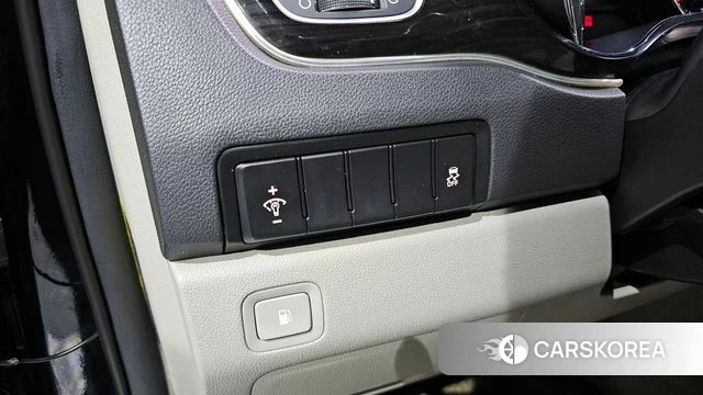Kia The New Carnival id 4378041 из Кореи 11