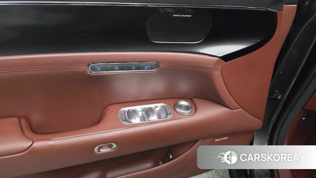 Genesis G90 (RS4) id 4388078 из Кореи 11