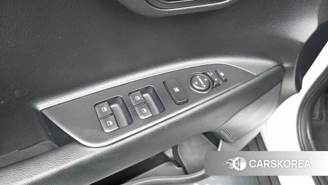 Kia Stonic id 4615444 из Кореи 11