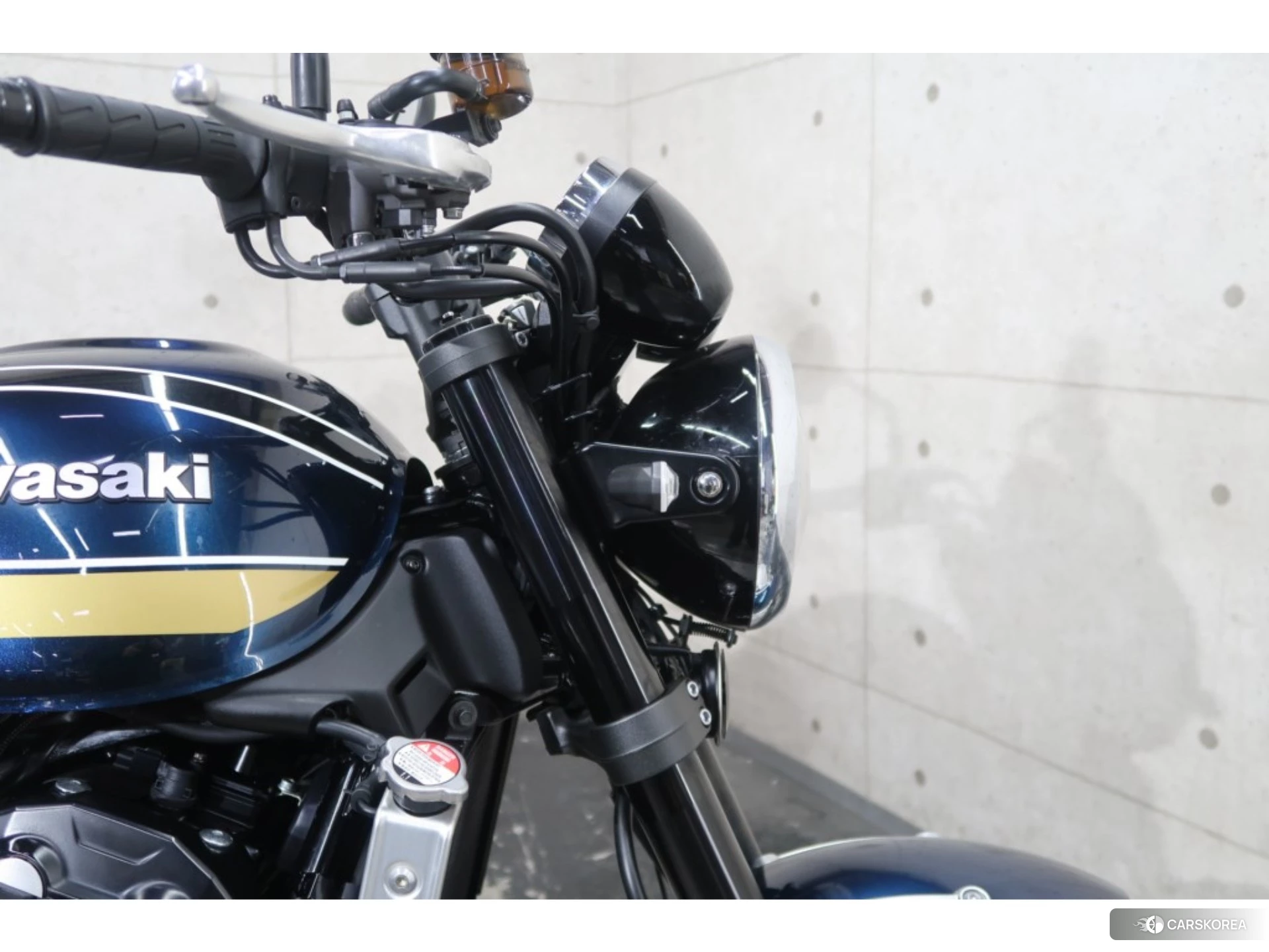 Kawasaki Z900RS id 4185392 из Японии 11