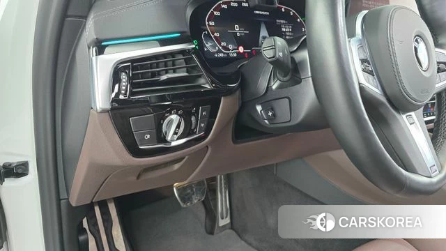BMW 5 Series (G30) id 4501213 из Кореи 11
